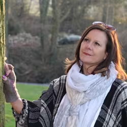 IMG_1217-square.jpg